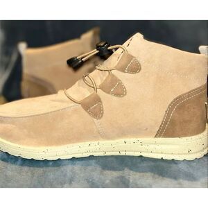High top / boot suede slip on shoe size 39